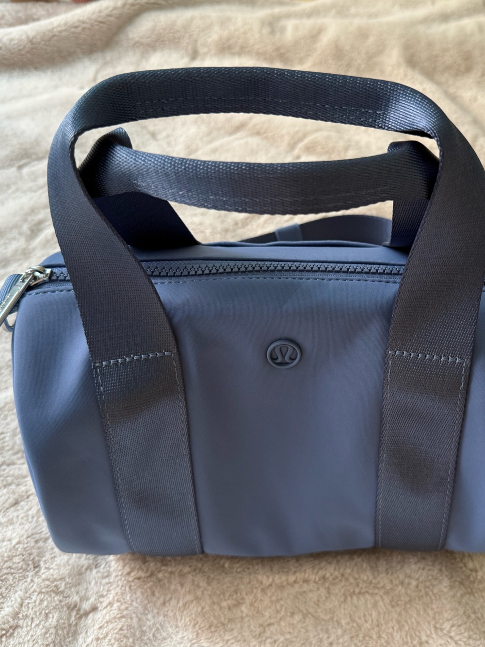 NWT Lululemon Knit Nylon Mini Barrel Duffle Bag 5L Oasis Blue - Picture 12 of 14
